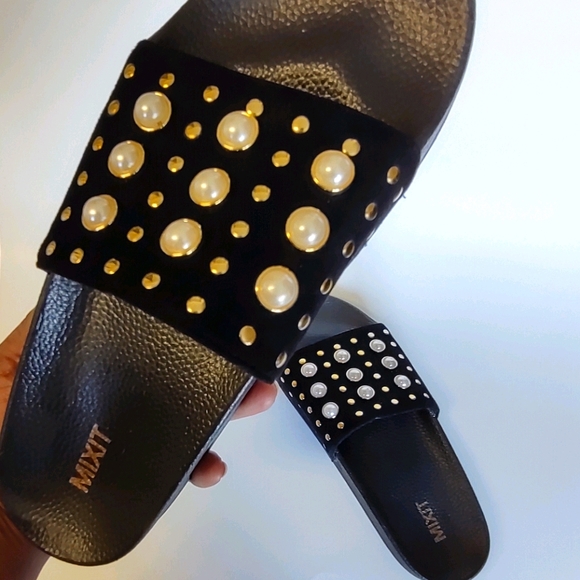 MIXIT Black whit Pearl and Stud Woman Slides. Sz 9 - Picture 9 of 12